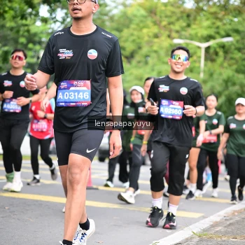 Runner Photo 4162086