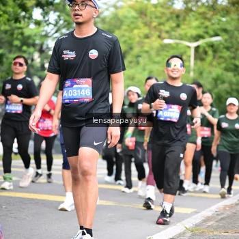 Runner Photo 4162091