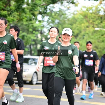 Runner Photo 4162097
