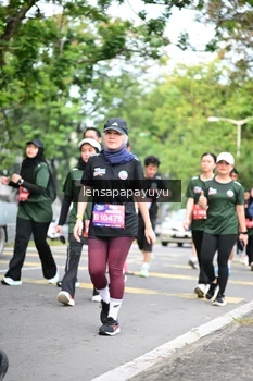 Runner Photo 4162098