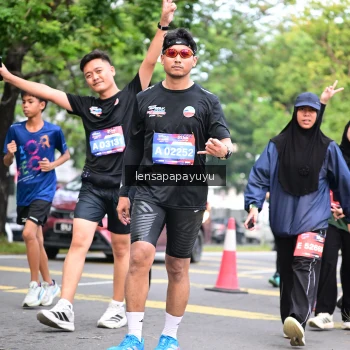 Runner Photo 4162105