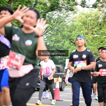 Runner Photo 4162130