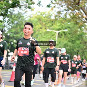 Runner Photo 4162132
