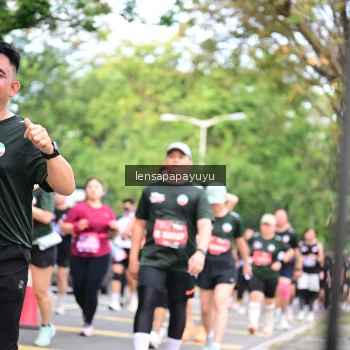 Runner Photo 4162133