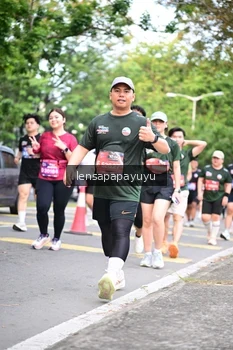 Runner Photo 4162136
