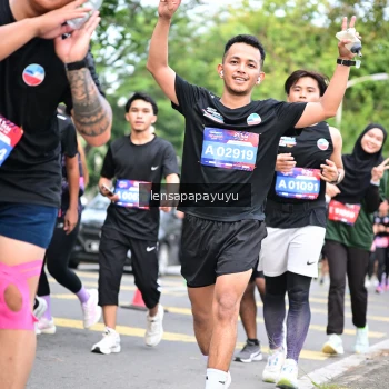 Runner Photo 4162153