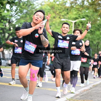 Runner Photo 4162156