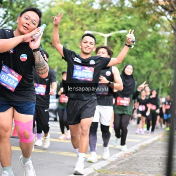 Runner Photo 4162157