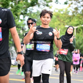 Runner Photo 4162160