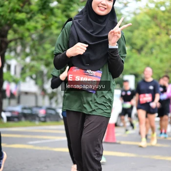 Runner Photo 4162163
