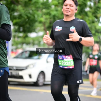 Runner Photo 4162171