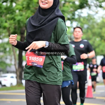 Runner Photo 4162174