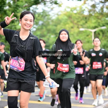 Runner Photo 4162176