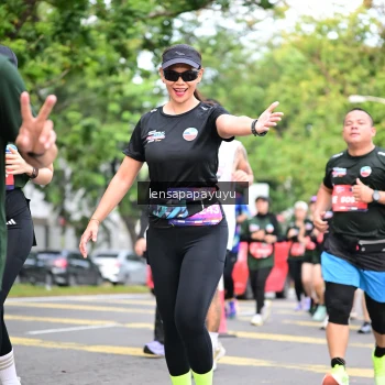 Runner Photo 4162189
