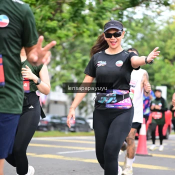 Runner Photo 4162190