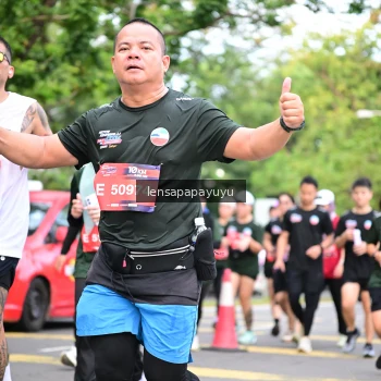 Runner Photo 4162191