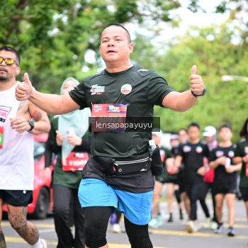 Runner Photo 4162194