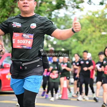 Runner Photo 4162198