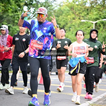 Runner Photo 4162202