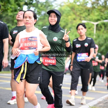 Runner Photo 4162210