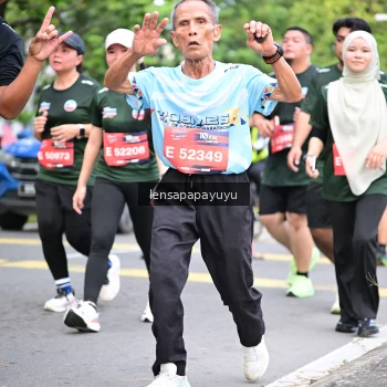 Runner Photo 4162239