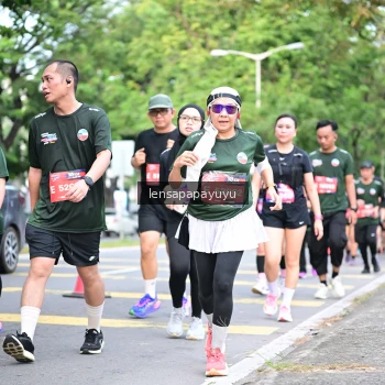 Runner Photo 4162244