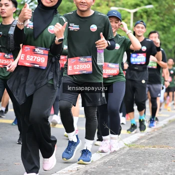 Runner Photo 4162342