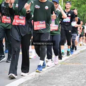 Runner Photo 4162343