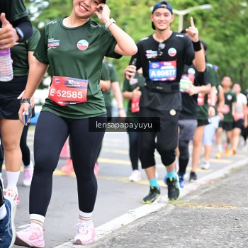 Runner Photo 4162345