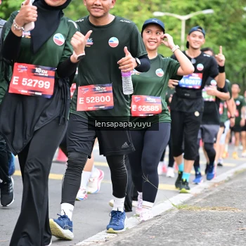 Runner Photo 4162347