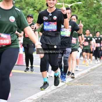 Runner Photo 4162349