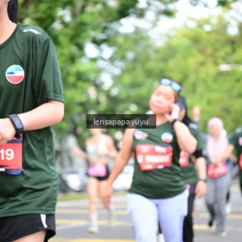 Runner Photo 4162363