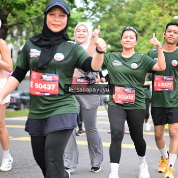 Runner Photo 4162369