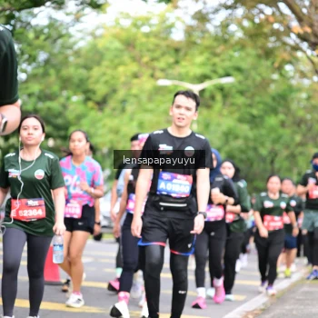 Runner Photo 4162378
