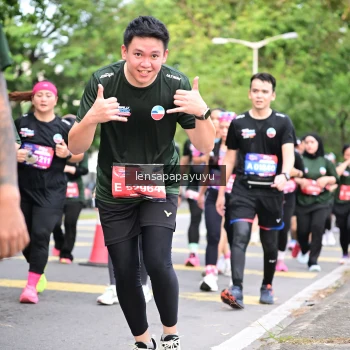 Runner Photo 4162381