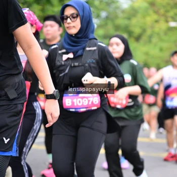 Runner Photo 4162391