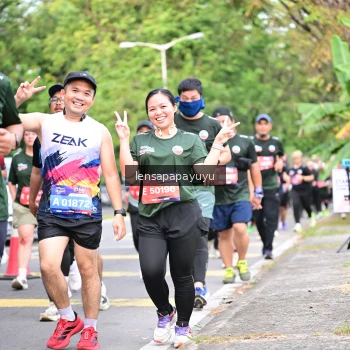 Runner Photo 4162395