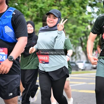 Runner Photo 4162405