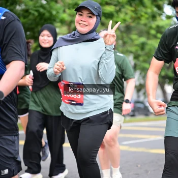 Runner Photo 4162412