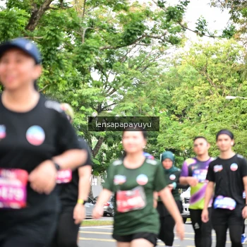 Runner Photo 4162414