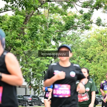 Runner Photo 4162417