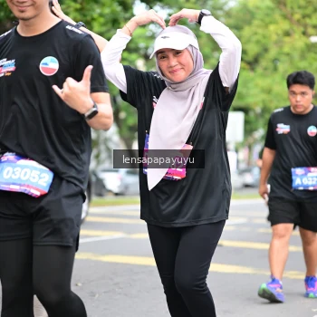 Runner Photo 4162424