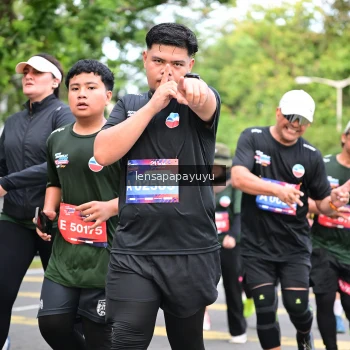 Runner Photo 4162437