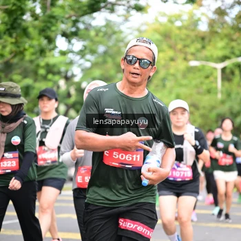 Runner Photo 4162441