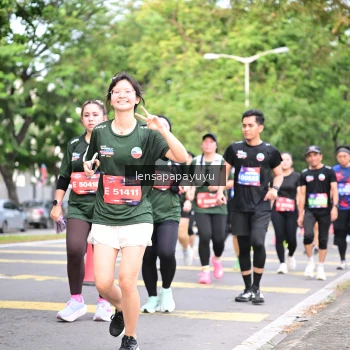 Runner Photo 4162448