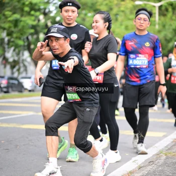 Runner Photo 4162467