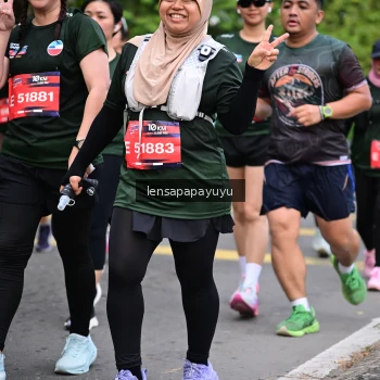 Runner Photo 4162475