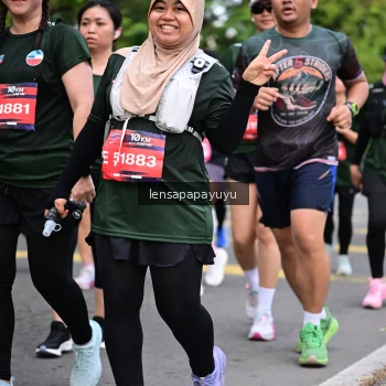 Runner Photo 4162477