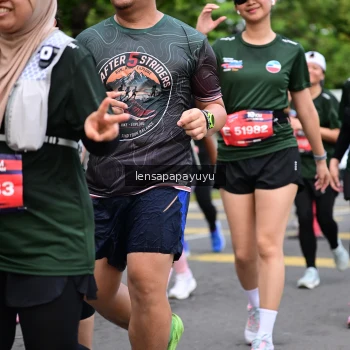Runner Photo 4162483