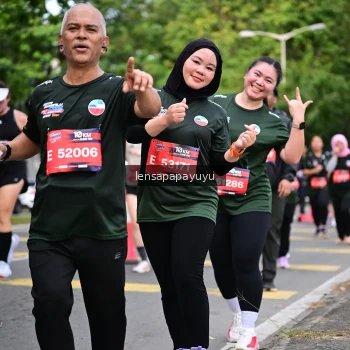 Runner Photo 4162489